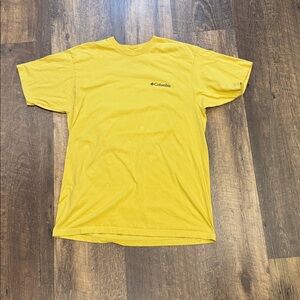 Columbia‎ Mustard Yellow Tee Men’s XL